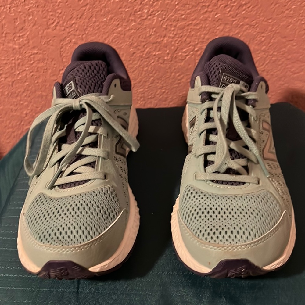 New Balance 420 v4 Comfort Ride Running Shoes